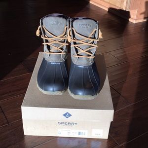 Saltwater Brown/Olive Sperry Boots/// Size 8.5
